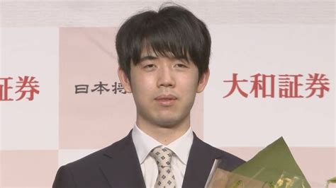 藤井聡太八冠（21）「少し形勢判断の甘いところが出てしまった」 名人戦第1局で勝利しタイトル戦の連勝記録は16に Tbs News Dig