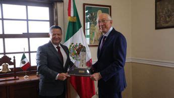 Julio Menchaca Y Ken Salazar Se Re Nen En Hidalgo Grupo Milenio