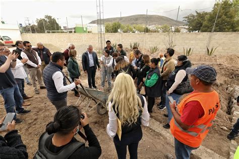 Colocan Primera Piedra Del Centro De Atenci N Integral Y Veterinario De