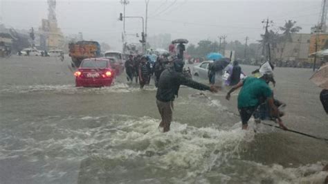 Chennai Battles Flooding After Heavy Rainfall Photos Images Gallery