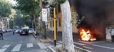 In Fiamme Un Ciclomotore In Viale Corsica Nove Da Firenze