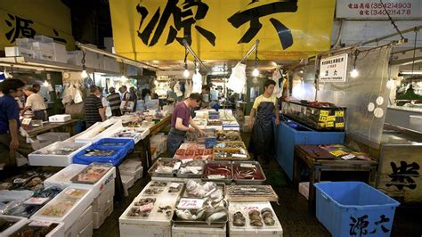 Tsukiji Outer Fish Market | Discover Tokyo | ANA InterContinental Tokyo