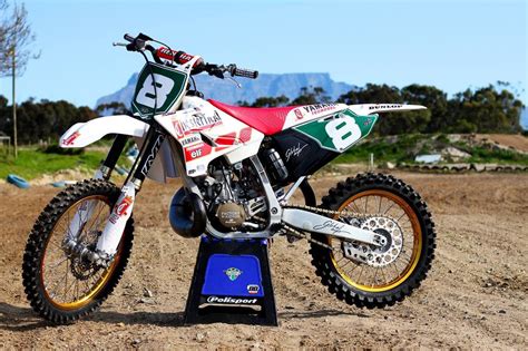 Yz Retro White Plastics And Red Seat Cover And Graphics Kit