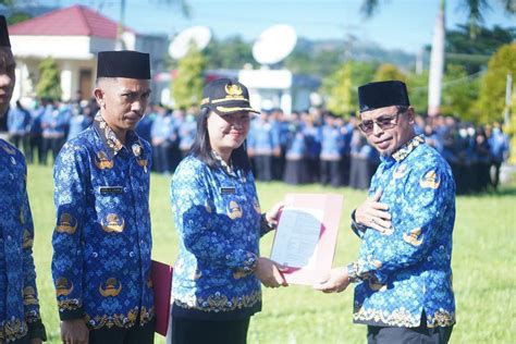 Pj Bupati Bolmut Serahkan Sk Pns Sekaligus Pengambilan Sumpah Janji