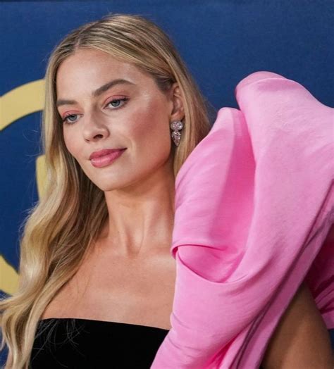 Margot Robbie At The 2024 Screen Actors Guild Awards In 2024 Margot