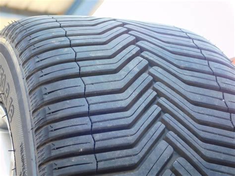 Cjelogodišnje gume Michelin 235 50 18 101Y CrossClimate rabljene