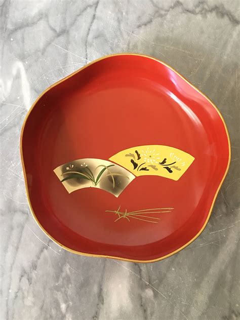 Vintage Japanese Red Lacquer Bowl Etsy Red Lacquer Vintage