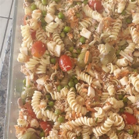 Receita de Salada de macarrão atum Receitas Fáceis e Rápidas