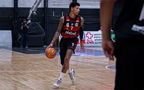 Jogador Do Flamengo Analisa Triunfo Sobre Botafogo No NBB E Planeja