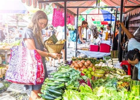 Markets in Bali - shopping guide | The Honeycombers Bali