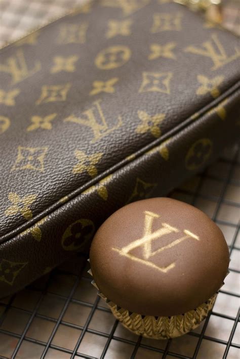 Louis Vuitton Print Starbucks Cupcake Literacy Basics