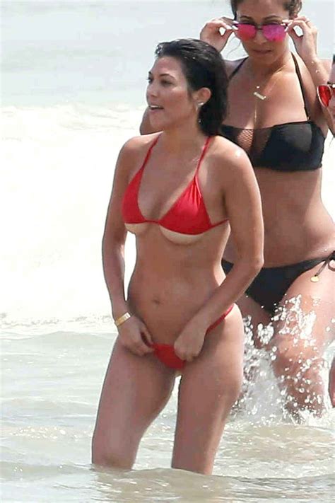 Kim Et Kourtney Kardashian En Bikini Au Mexique Olympine