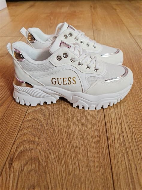 Buty Guess Damskie Sneakersy Bia E Rozm Tarn W Opolski Kup