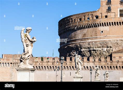 statues of Angels on bridge Ponte Sant Angelo Stock Photo - Alamy