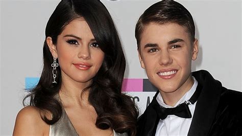 Whats Really Going On Between Justin Bieber And Selena Gomez