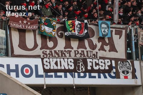 Foto Fc Hansa Rostock Vs Fc St Pauli Bilder Von Fc St Pauli