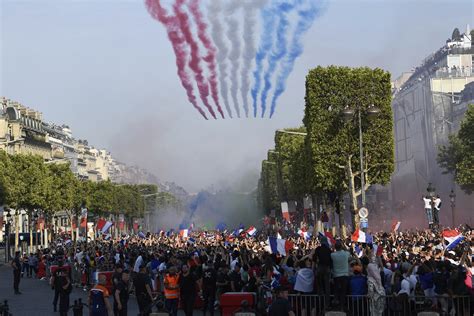 FIFA World Cup 2018: World champions France return home to euphoric ...