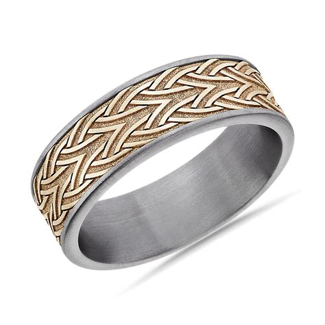 Celtic Arrow Knot Wedding Ring In 14k Yellow Gold With Tantalum Edge 75 Mm Blue Nile Mx