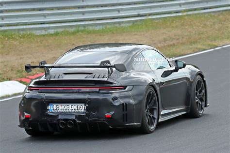 Porsche 911 Gt3 Facelift Spied On The Nurburging With A New Rear Bumper Autoevolution