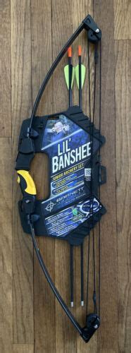 New Barnett Lil Banshee Junior Archery Set Bow 2 Arrows 18lb Draw