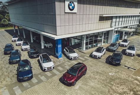 Bmw Astra Serahkan Bmw Ix Perdana Untuk Konsumen Indonesia