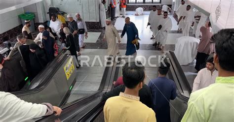 Makkah Al Mukarramah Saudi Arabia Umrah Performers And Visitors To