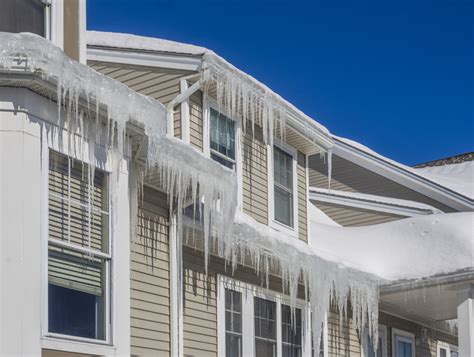 9 Common Winter Roofing Problems And How To Avoid Them Roof Maxx