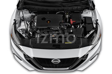 2022 Nissan Altima Sr Fwd 4 Door Sedan Engine Stock Car Izmostock