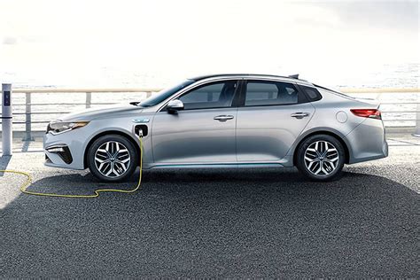 Kia Optima Plug In Hybrid Prices Reviews And Pictures Edmunds