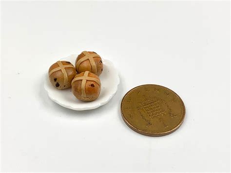 Scale Hot Cross Buns Easter Dollhouse Miniature Food For Collectors Decor Etsy