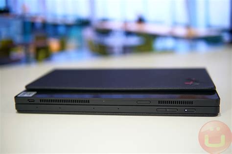 Lenovo ThinkPad X1 Fold Review | Ubergizmo