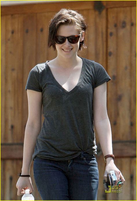 Kristen Stewart is Mini Cooper Cool | Photo 363198 - Photo Gallery ...