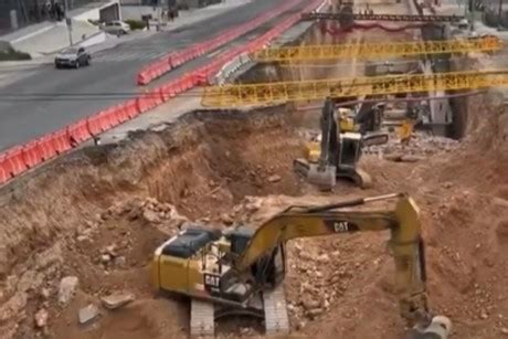 Colapsa Vialidad De Paseo De Los Leones Tras Fuga De Gas En Obras