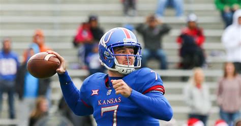 Kansas Jayhawks Notebook Les Miles Tells Fans Ku Needs To Play Dominan