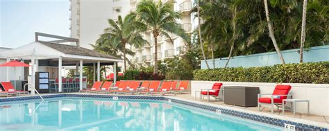 Biscayne Bay Hotel with Pool | Miami Marriott Biscayne Bay