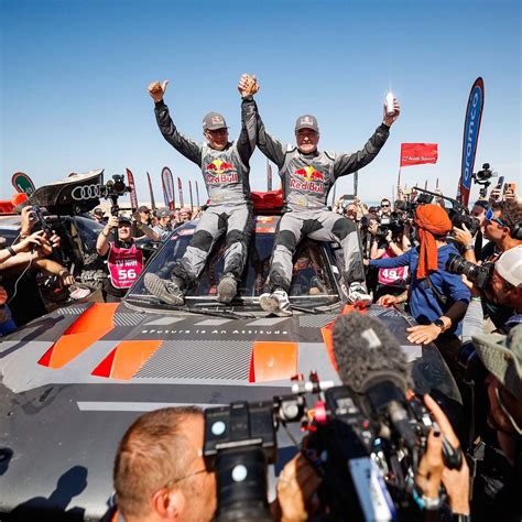 Celebrating the Dakar winners | audi.com