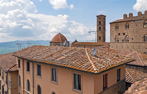 Volterra • Italy • Wander Your Way