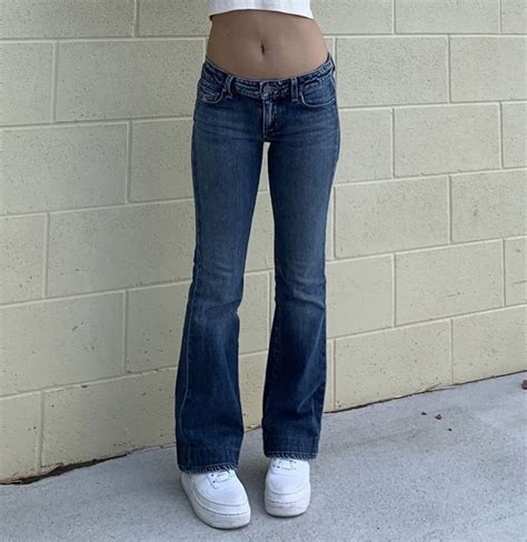 Pin By Ray R On Manifiesto In 2023 Low Rise Jeans Outfit Flare Jeans