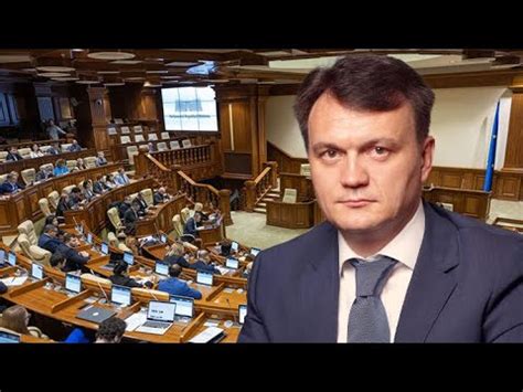 Premierul desemnat Dorin Recean împreună cu echipa sa cere votul de