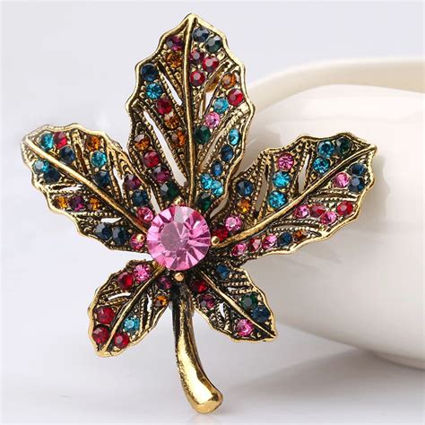 Trendy Men Vintage Jewelry Multicolor Crystal Maple Leaf Style Brooches