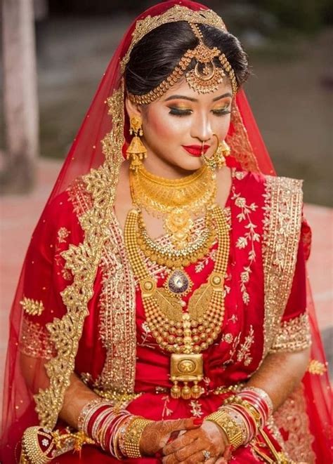 Red Lehenga With Golden Jewellery Atelier Yuwa Ciao Jp