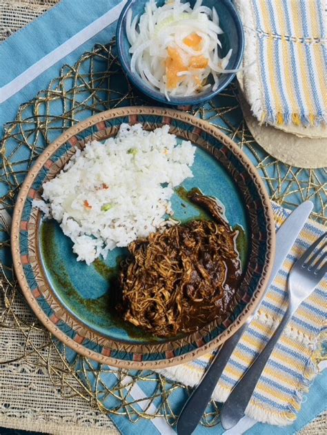 How To Make Saucy Mexican Shredded Chicken CuernaKitchen