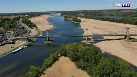 La Loire vue du ciel un fleuve à sec