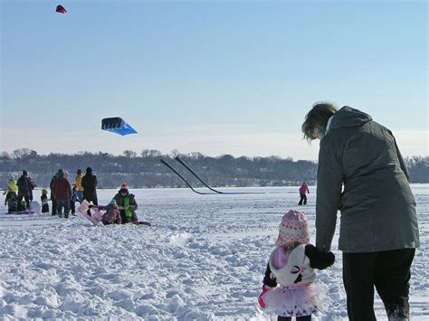 Color Ascended for a while, during the 2014 Lake Harriet Winter Kite ...