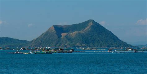 Mt Taal - Philippines | peakery