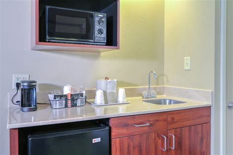 Amenities | Comfort Inn & Suites at Dollywood Lane