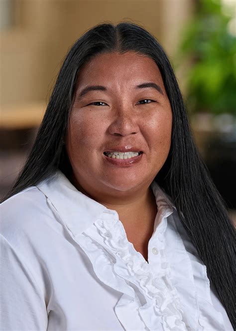 Alyssa Tetrault – Faculty, Staff, and Administration