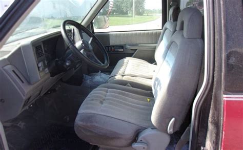 1989 Chevy Silverado Interior