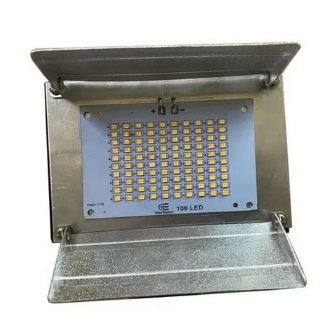 5 Ampere Aluminum Warm White LED Floodlight IP Rating IP40 Model