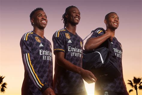 Maillot Extérieur Real Madrid 2023 24